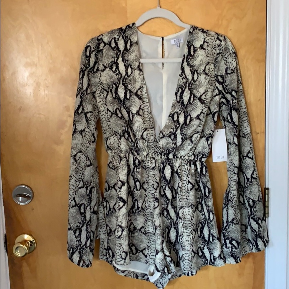 Tobi Pattern Romper Longsleeve